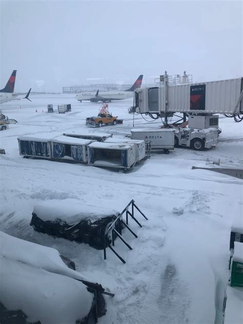More than a dozen cancellations, 60 delays reported at DIA due to post-Christmas snow